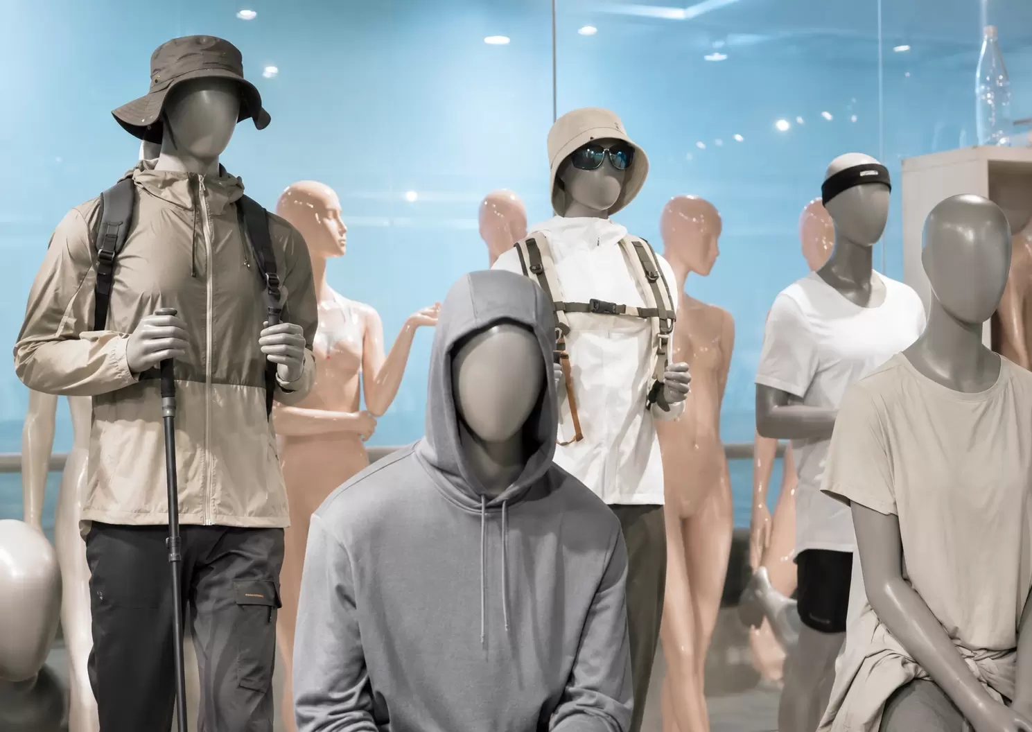 Posh Concept Mannequins: Erfüllung der vielfältigen Mannequin-Bedürfnisse von Modemarken mit herausragender Blasformtechnologie
